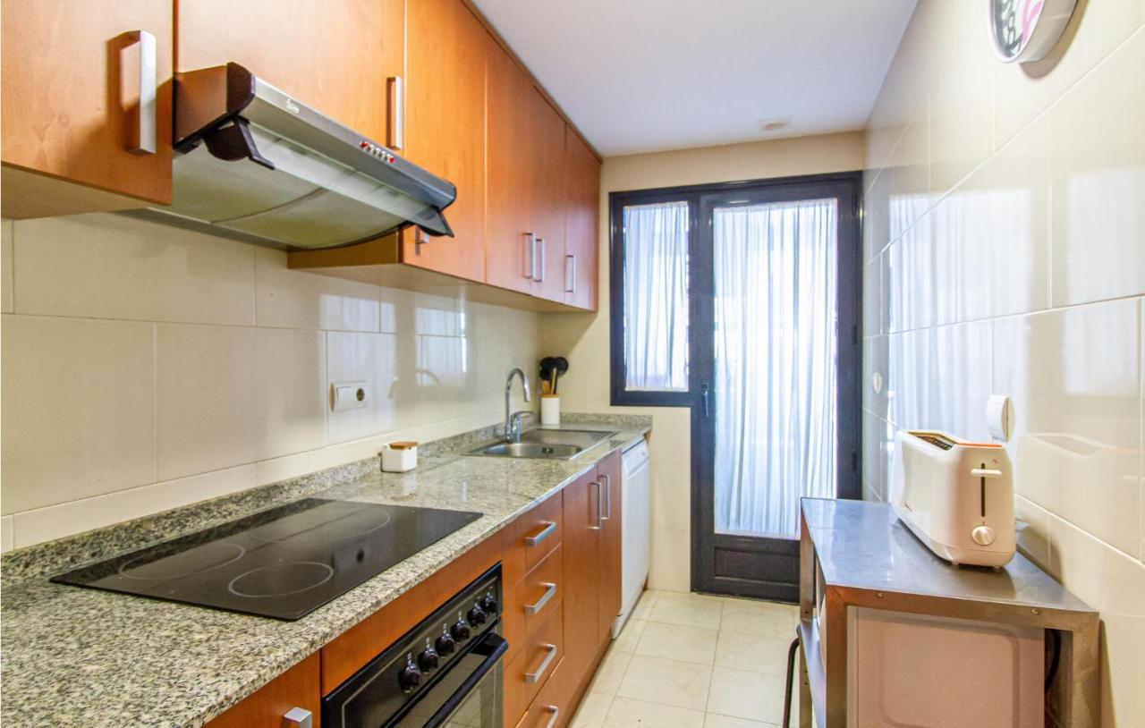 Beautiful Apartment In Санта Пола Экстерьер фото